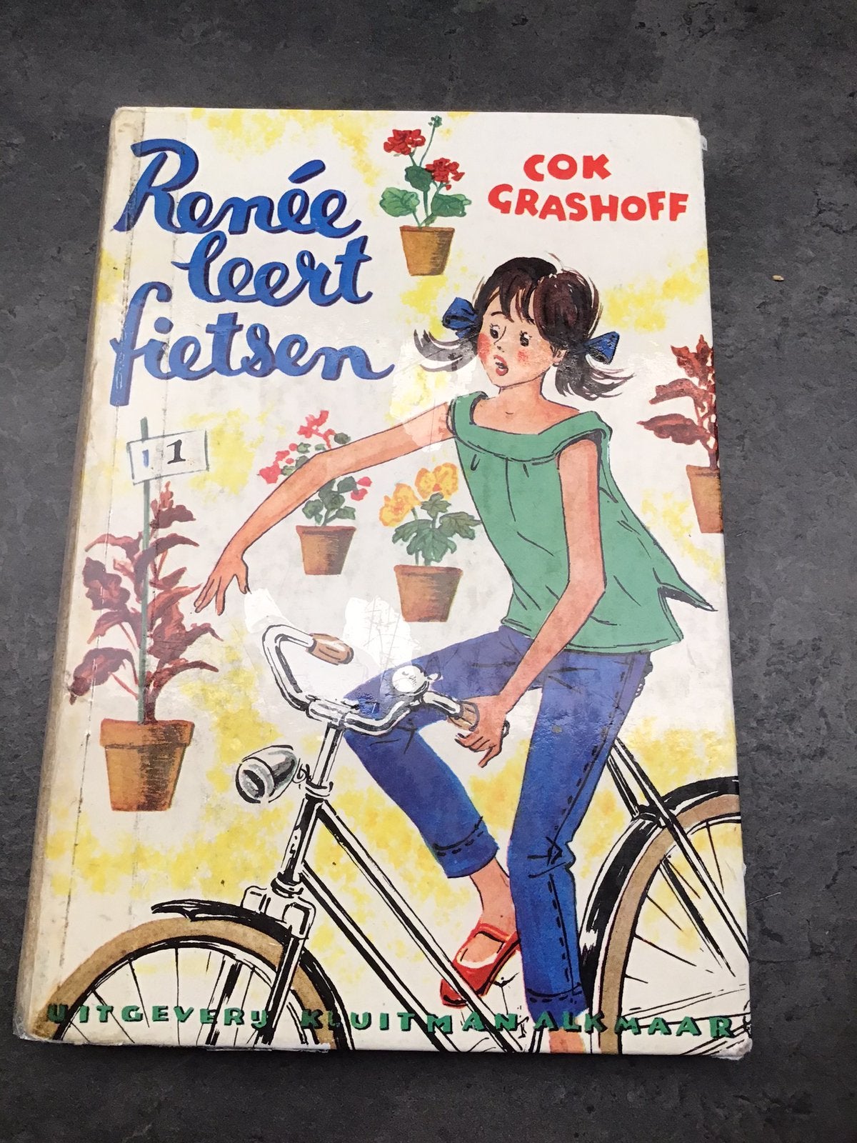 Boek Renee leert fietsen (Cok Grashoff), Ophalen of Verzenden, Zo goed als nieuw