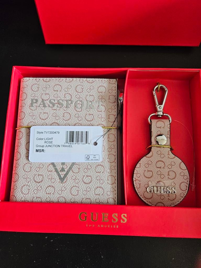 Guess paspoorthouder nieuw, Ophalen of Verzenden, Nieuw, Roze, Guess
