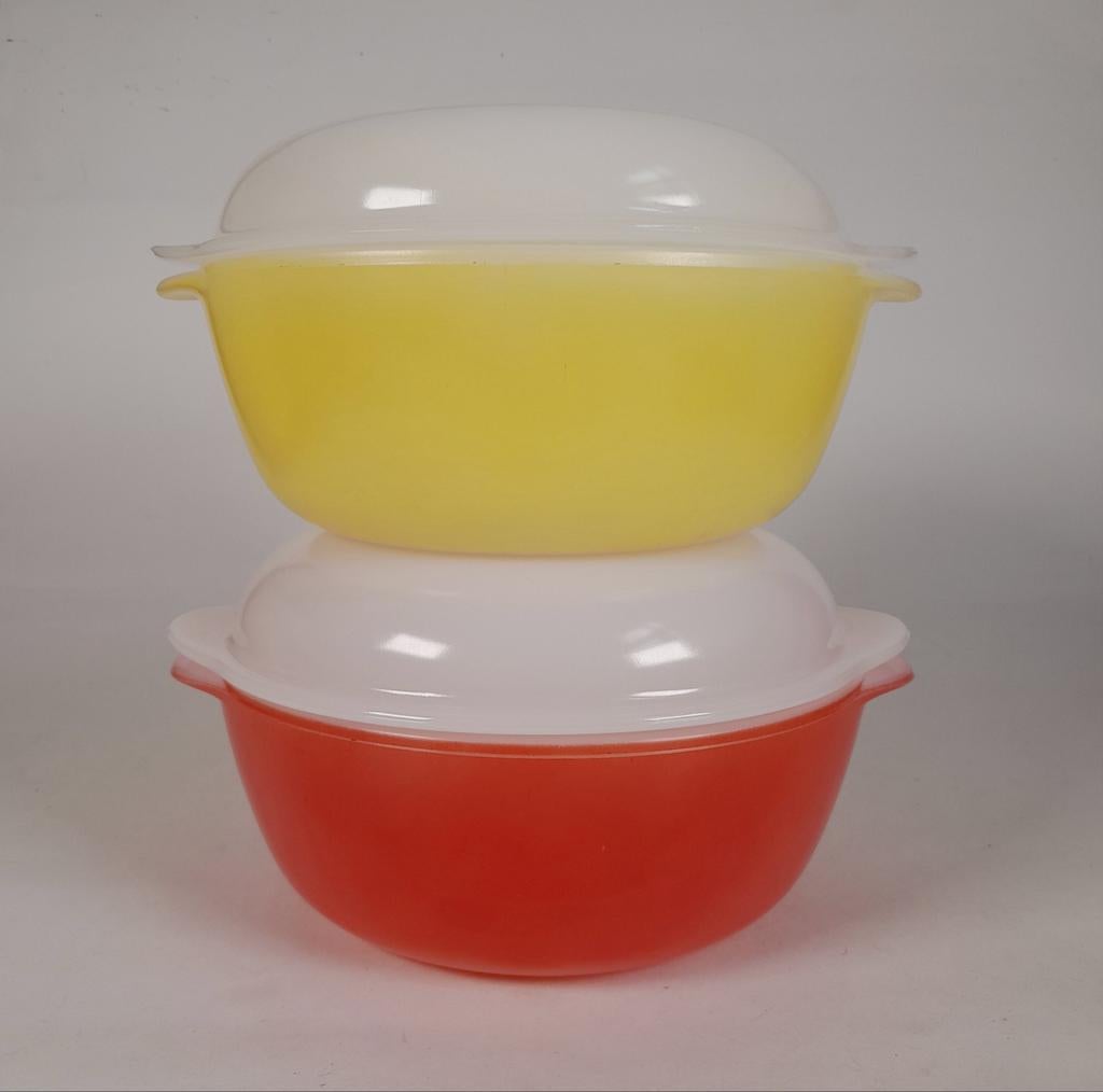 Vintage opaline ovenschaal met deksel - Arcopal France 60's, Ophalen of Verzenden, Huis en Inrichting