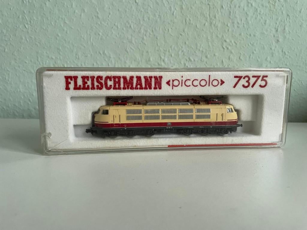 Locomotief Fleischmann Piccolo 7375 (N-Spoor) BR 103 TEE DB, Gebruikt, Fleischmann, Ophalen of Verzenden, Analoog