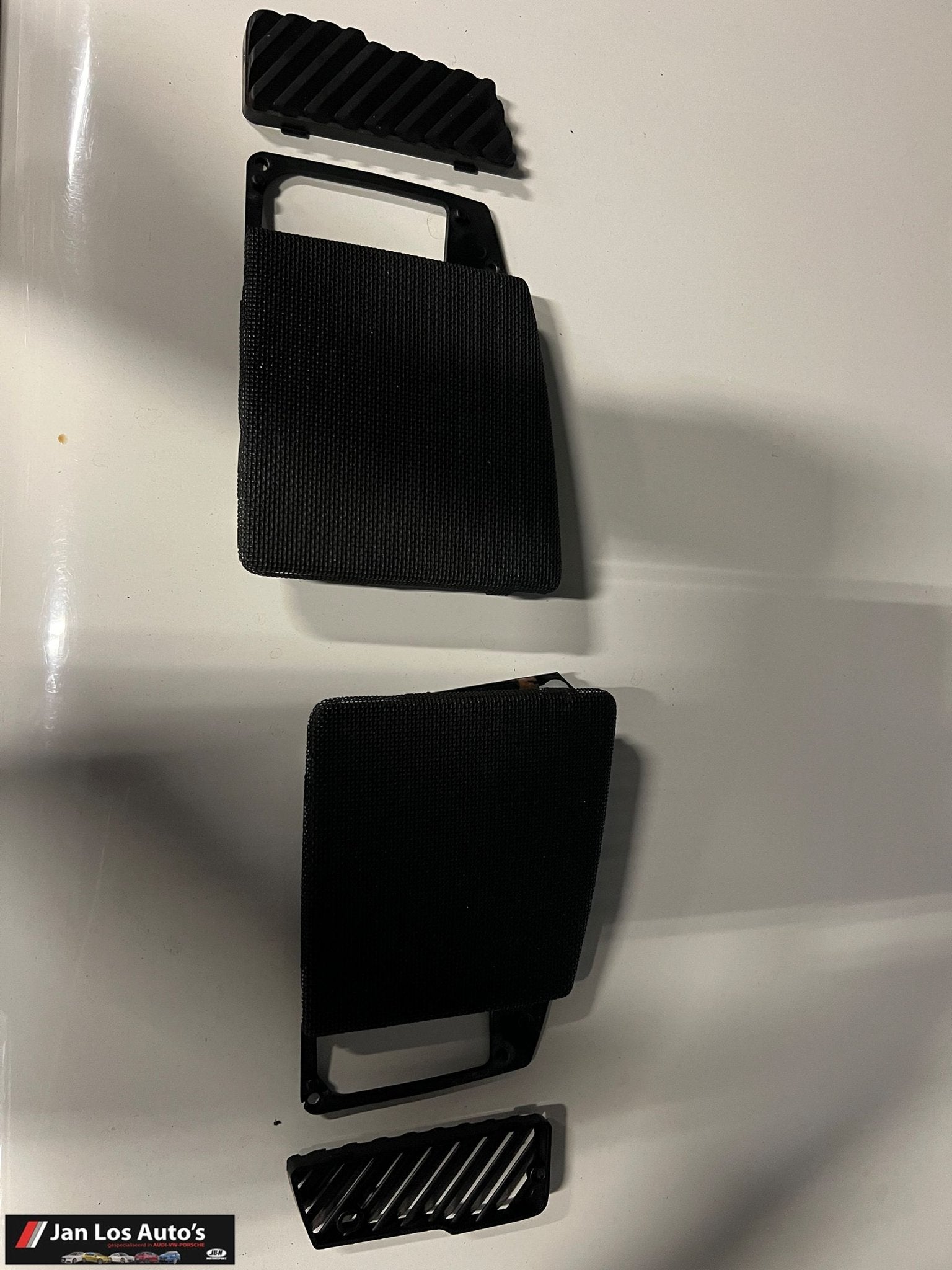 Audi 100 200 c3 typ 44 Speakerkapjes boxkap, Auto diversen, Autoradio's, Ophalen of Verzenden, -, -, -