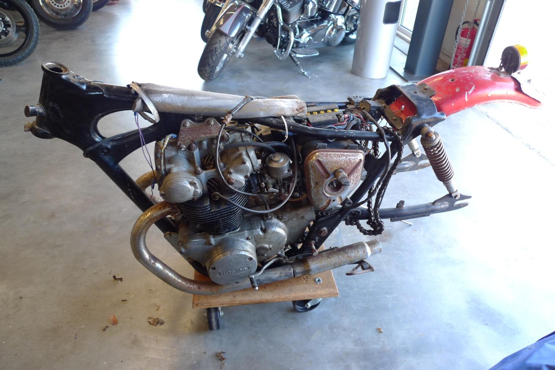 Honda CB 500 T project motor, Motoren, 2909lk 222A, Gebruikt, Overig, Customer.service@honda-eu.com