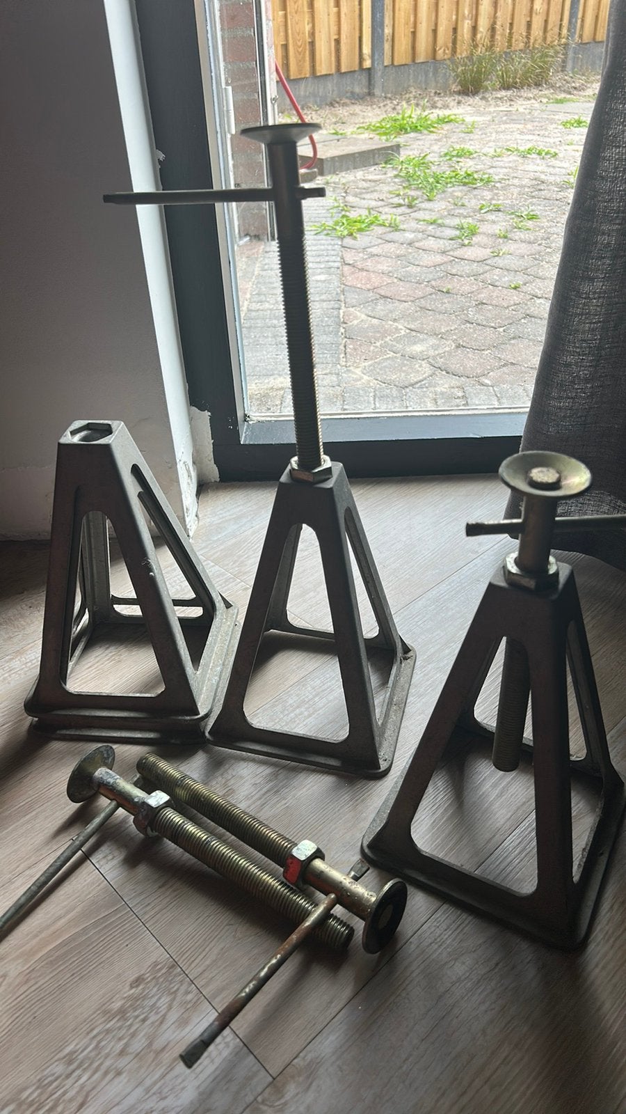 As /caravan steunen, Ophalen, Gebruikt