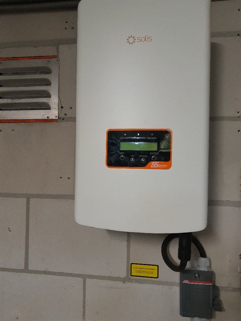 Omvormer Solis S5-GR3P6K en/of Goodwe GW 200D-NS, Ophalen, Zo goed als nieuw, Compleet systeem
