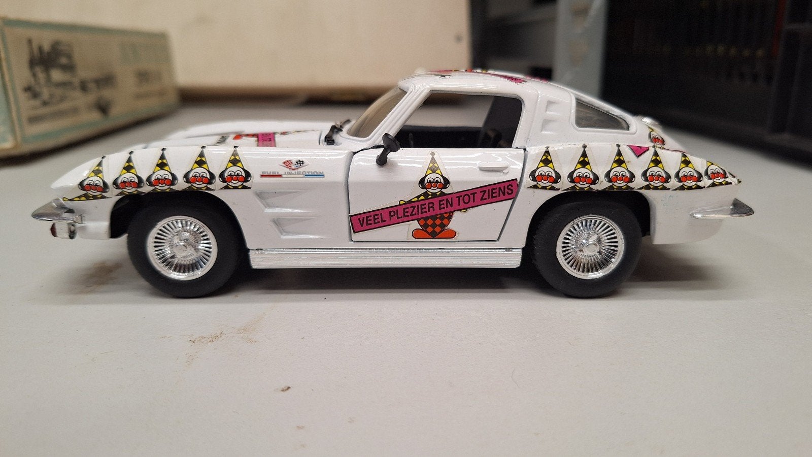 Revell Corvette Stingray 1:24, Ophalen of Verzenden, Nieuw, Auto, Overige merken