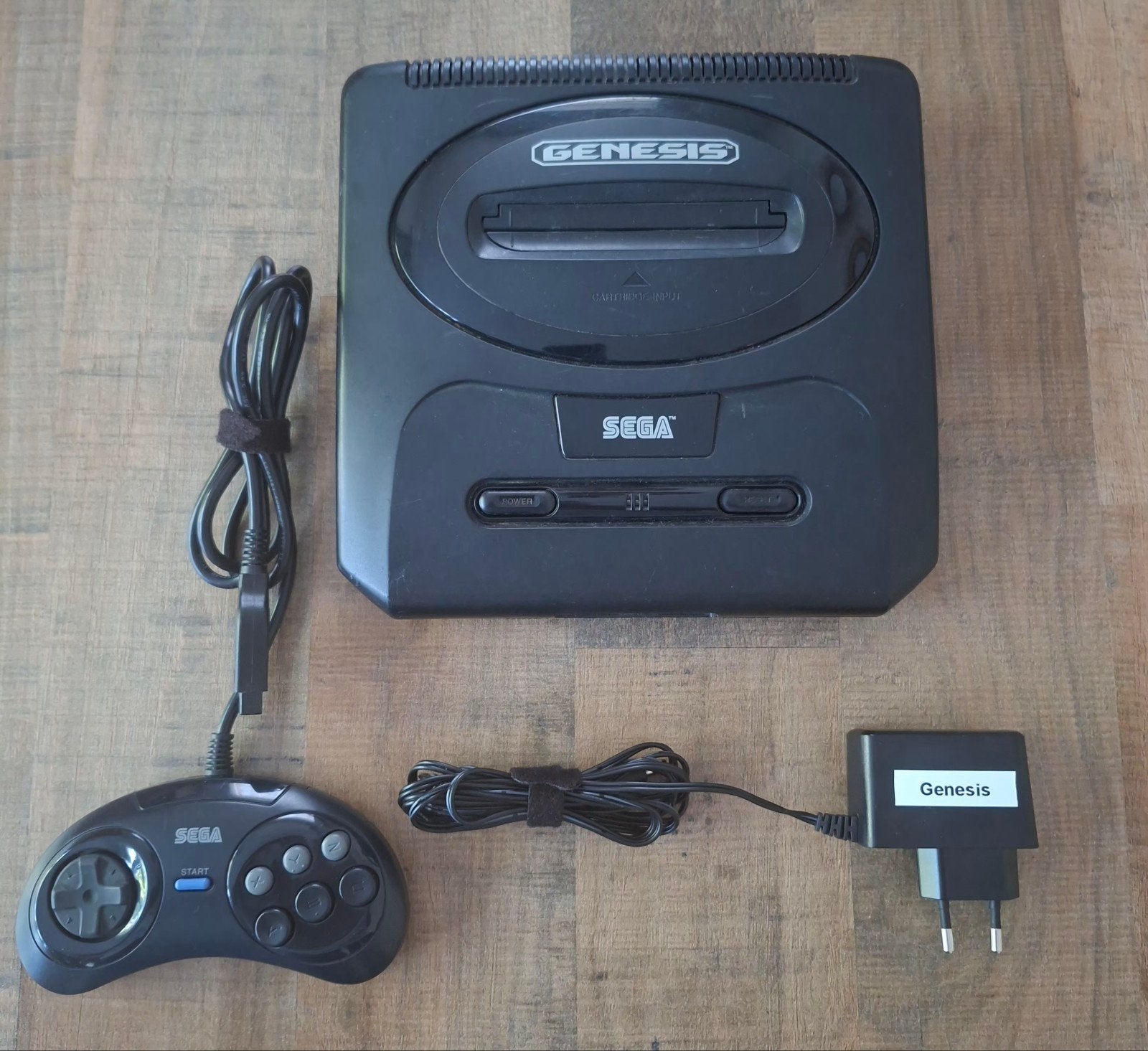 Sega Genesis II + Genesis 32X (in doos) en 2 spellen, Mega Drive, Ophalen of Verzenden, Met 1 controller, Gebruikt