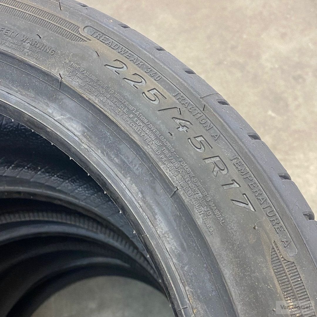 Dunlop Sport Bluresponse 225/45/R17 94W XL, Gebruikt, -, -, 17 inch