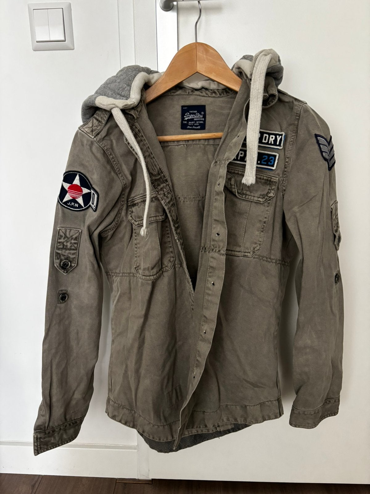 Tof army-groen blouse/jasje, Superdry, maat S, Kleding | Dames, Ophalen, Zo goed als nieuw, Maat 36 (S), Groen