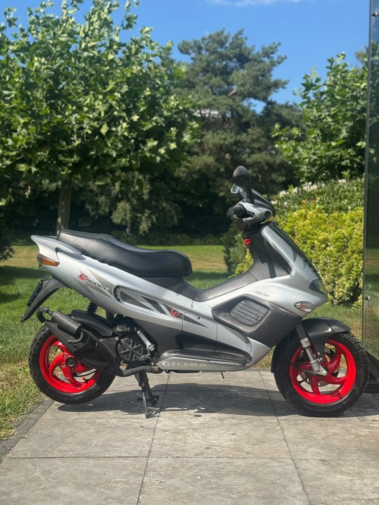 ⭐️Gilera runner sp pro zilver 50cc 2 takt slechts 10409 km⭐️, Niet ingevuld, Niet ingevuld, Niet ingevuld