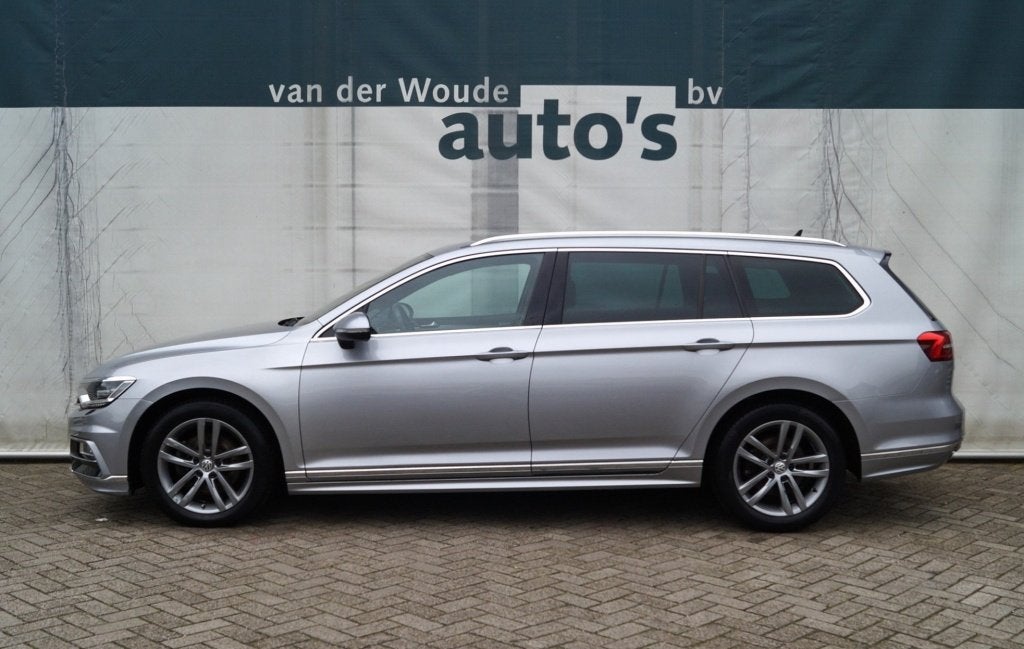 Volkswagen Passat Variant 1.4 TSI DSG R-line Highline Busine, Auto's, Volkswagen, 125 pk, Gebruikt, 4 cilinders, Zilver of Grijs