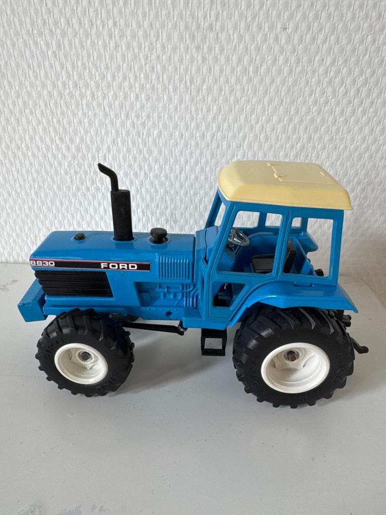 Ford 8830 Siku miniatuur, Ophalen of Verzenden, Zo goed als nieuw, Tractor of Landbouw, SIKU