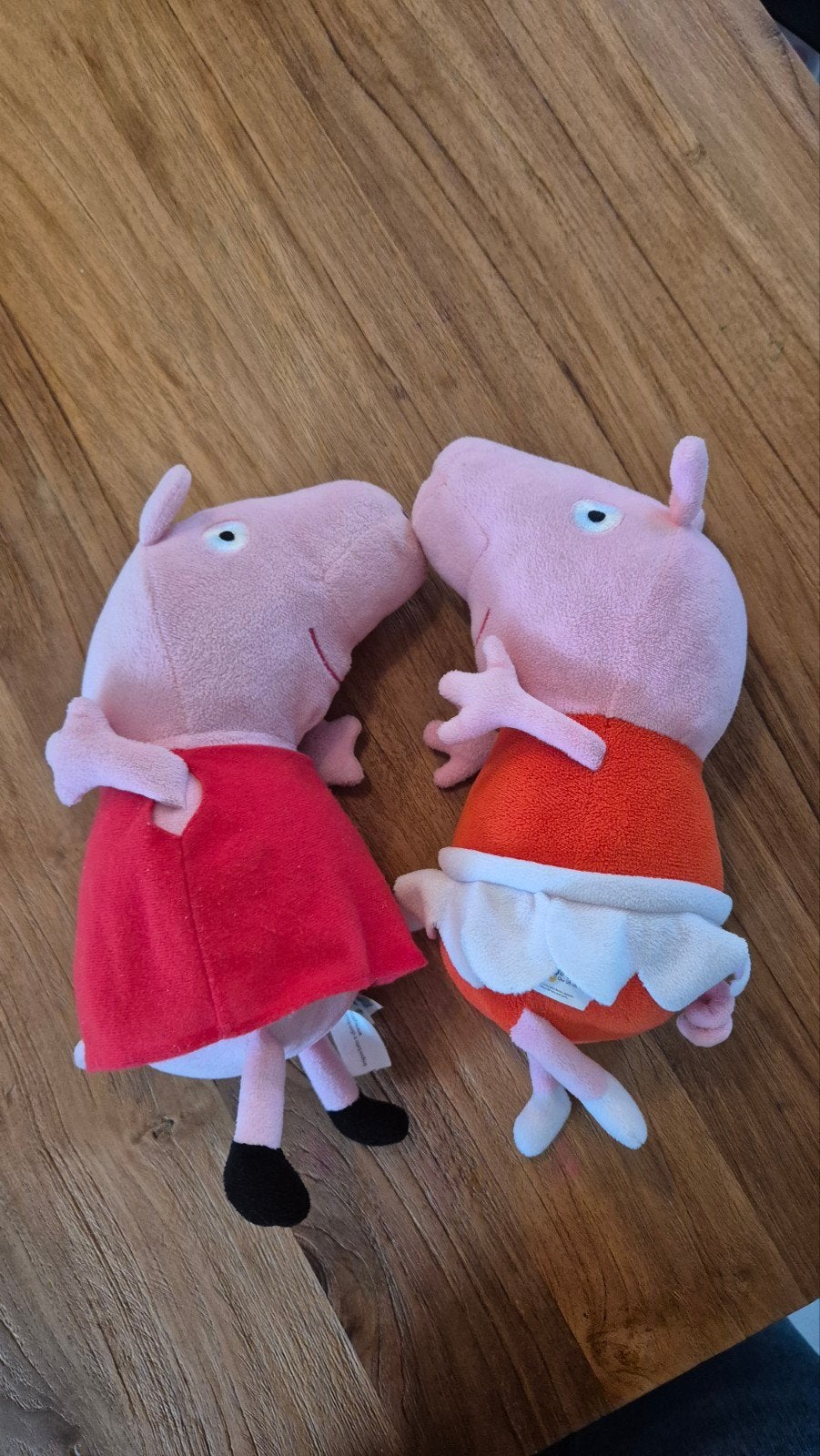 twee peppa pig knuffels 25 cm, Ophalen of Verzenden, Zo goed als nieuw, Overige typen