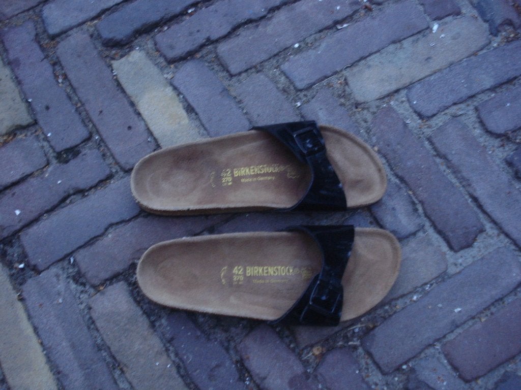 BIRKENSTOCK MADRID ZWART 42 NU GRATIS VERZENDING PER POST, Slippers, Verzenden, Zwart, Nieuw