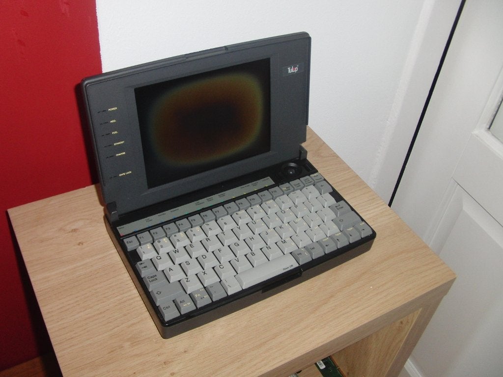 Prachtige Vintage Tulip pb 386SL Laptop (mooi klein), Computers en Software, Vintage Computers, Ophalen of Verzenden, Tulip