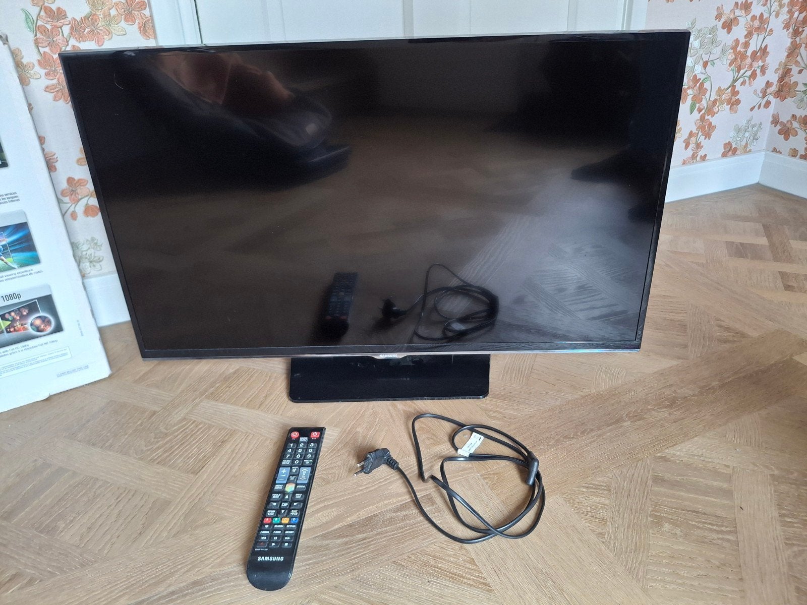 Samsung Smart TV 32 inch Full HD, Ophalen of Verzenden, Zo goed als nieuw, 50 Hz, Samsung