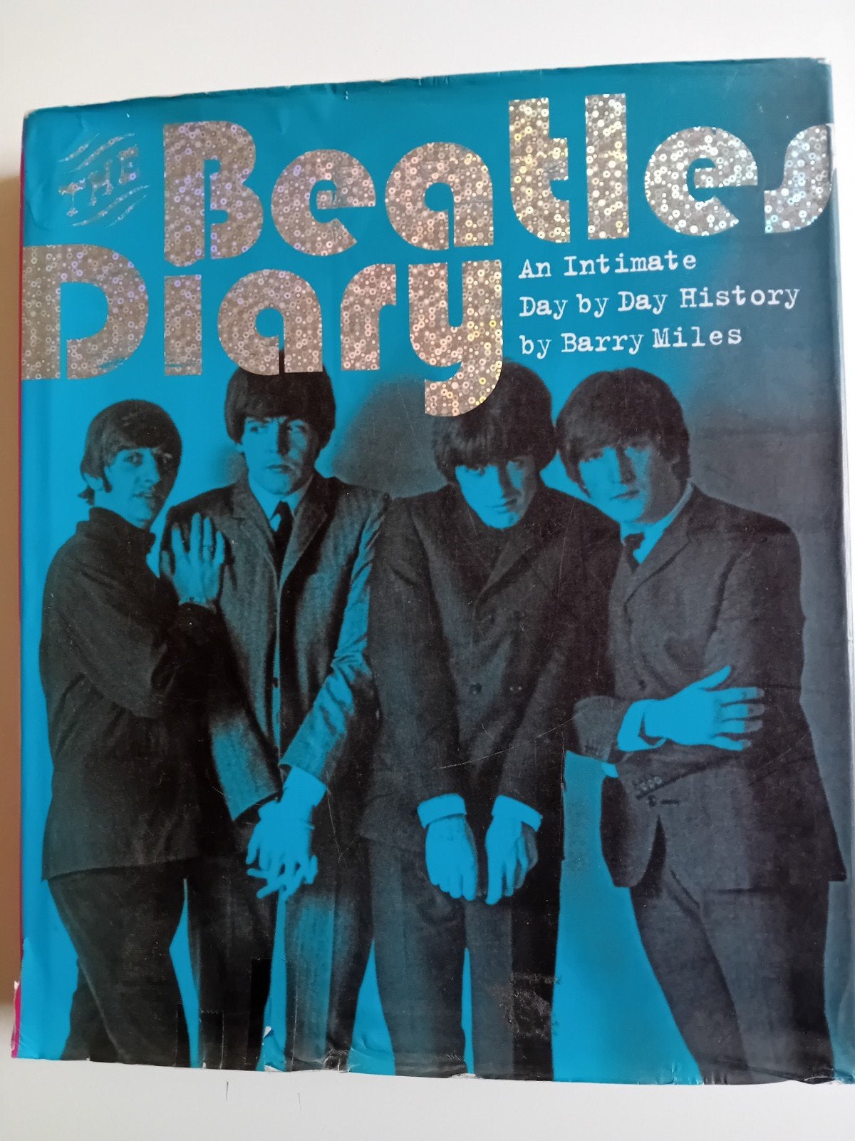 The Beatles Diary - Een Intieme Dag-voor-Dag Geschiedenis, Boeken, Muziek, Ophalen of Verzenden, Gelezen, Artiest, Barry Miles