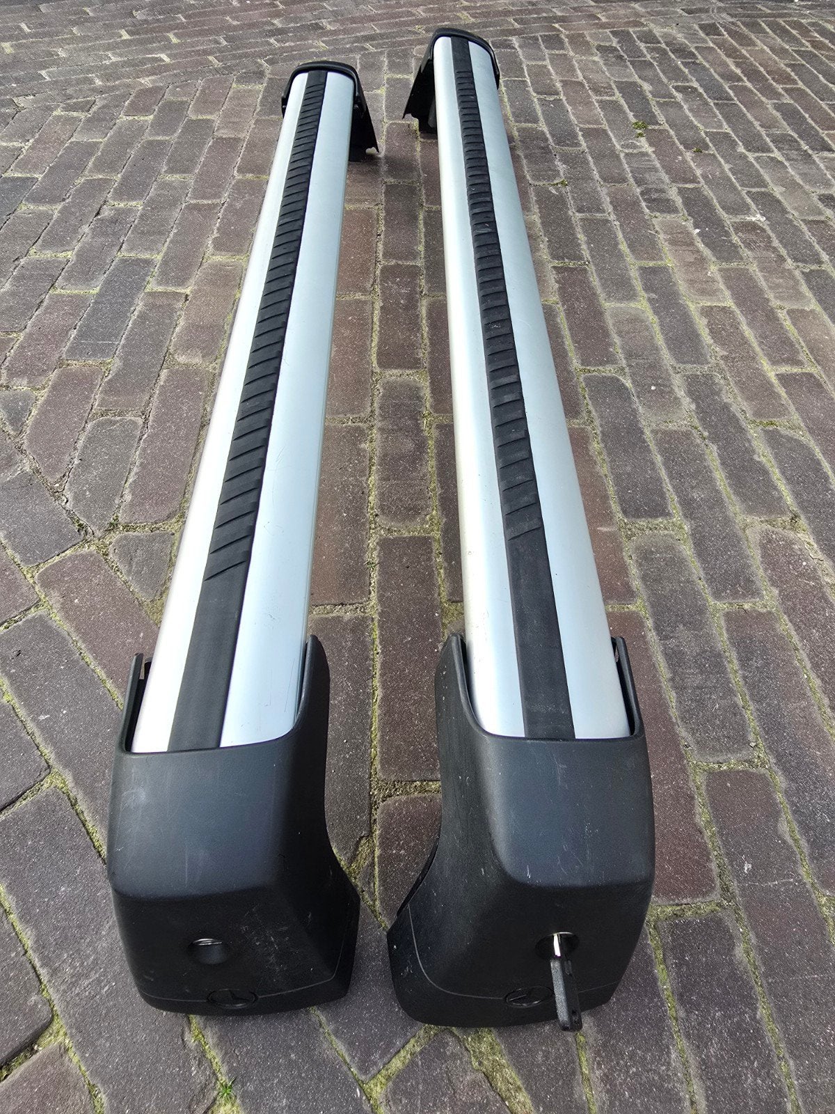 Mercedes-Benz w205 sedan dakdragers, Ophalen, Gebruikt