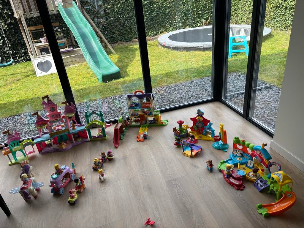 Magische vrolijke Vriendjes:Droomkasteel, Unicorn, Koets, Hu, Ophalen, Gebruikt, Meisje