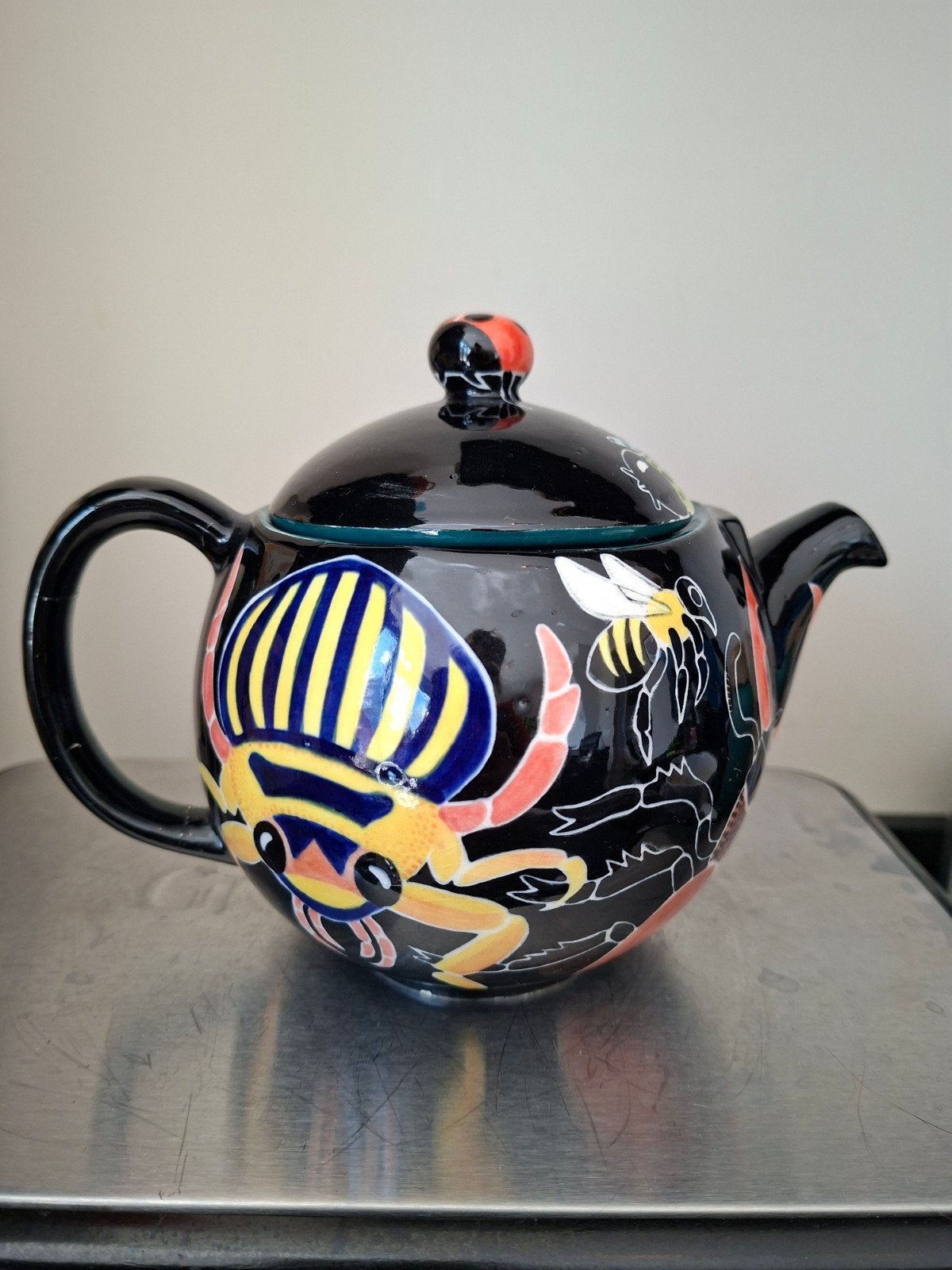 Bijzondere Vintage Handbeschilderde Theepot met Insecten, Ophalen of Verzenden