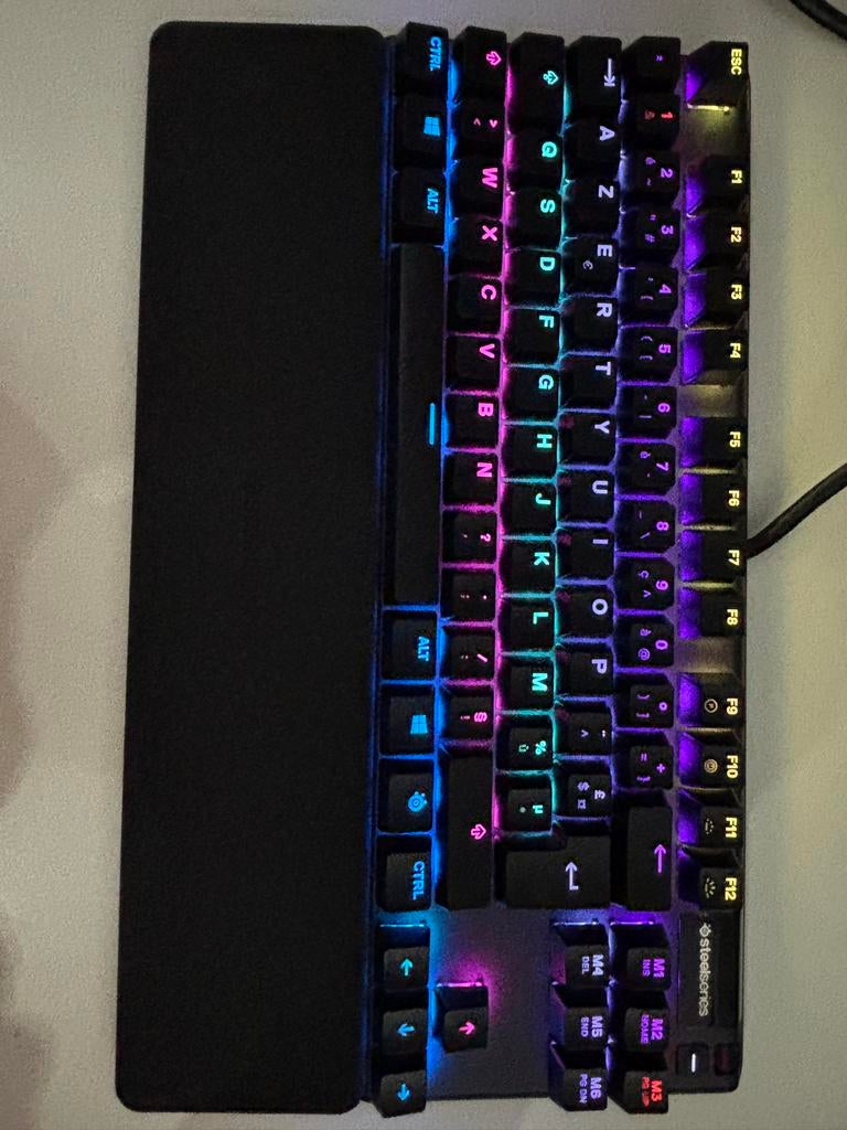 Steelseries Apex 7 TKL Red Switch Toetsenbord + Polssteun, Computers en Software, Toetsenborden, Gaming toetsenbord, Azerty, Ophalen of Verzenden