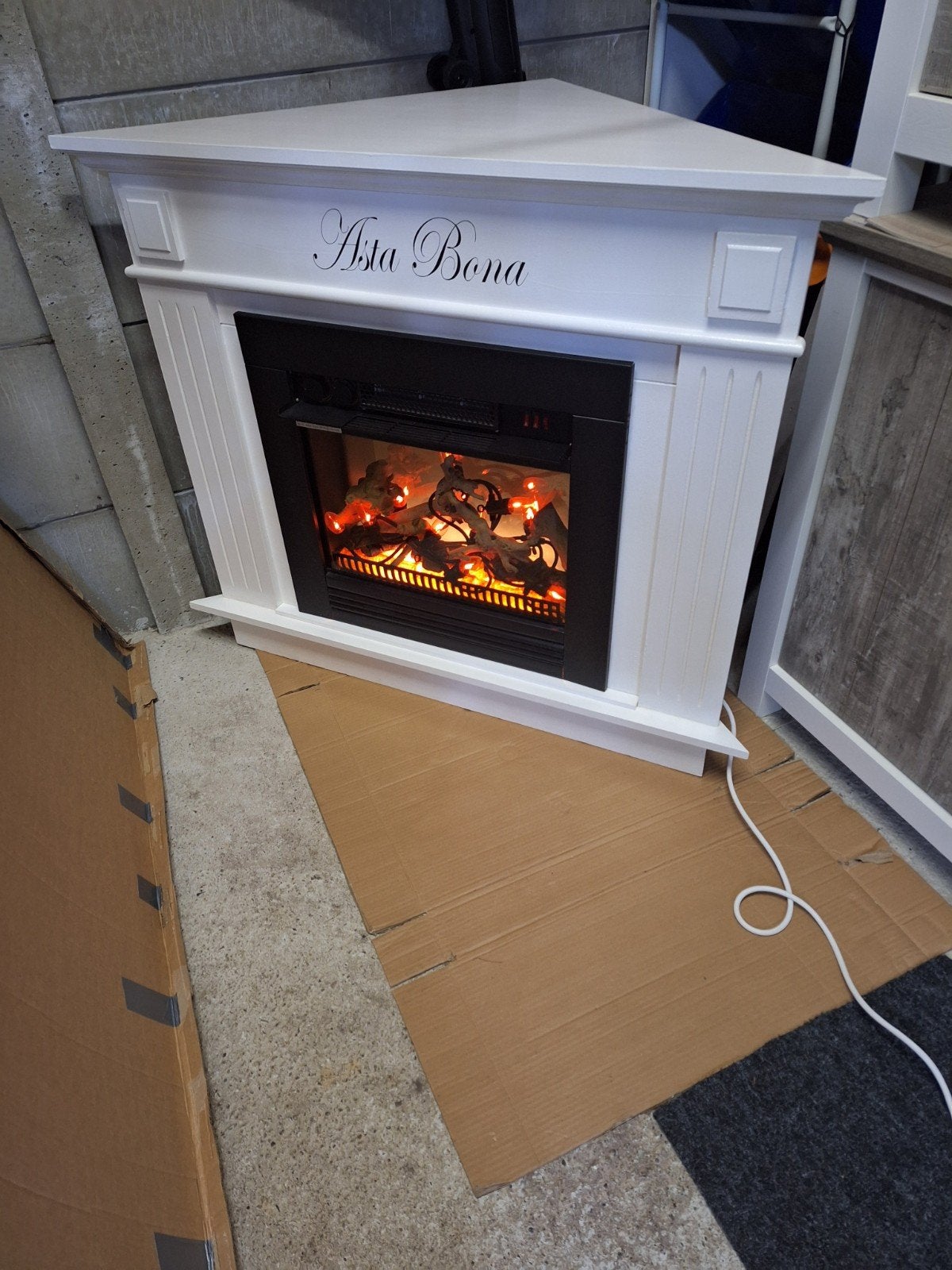 Sfeervolle Hoekmeubel met Elektrische Haard, Huis en Inrichting, Ophalen, Gebruikt, Vrijstaande haard, Elektrische haard