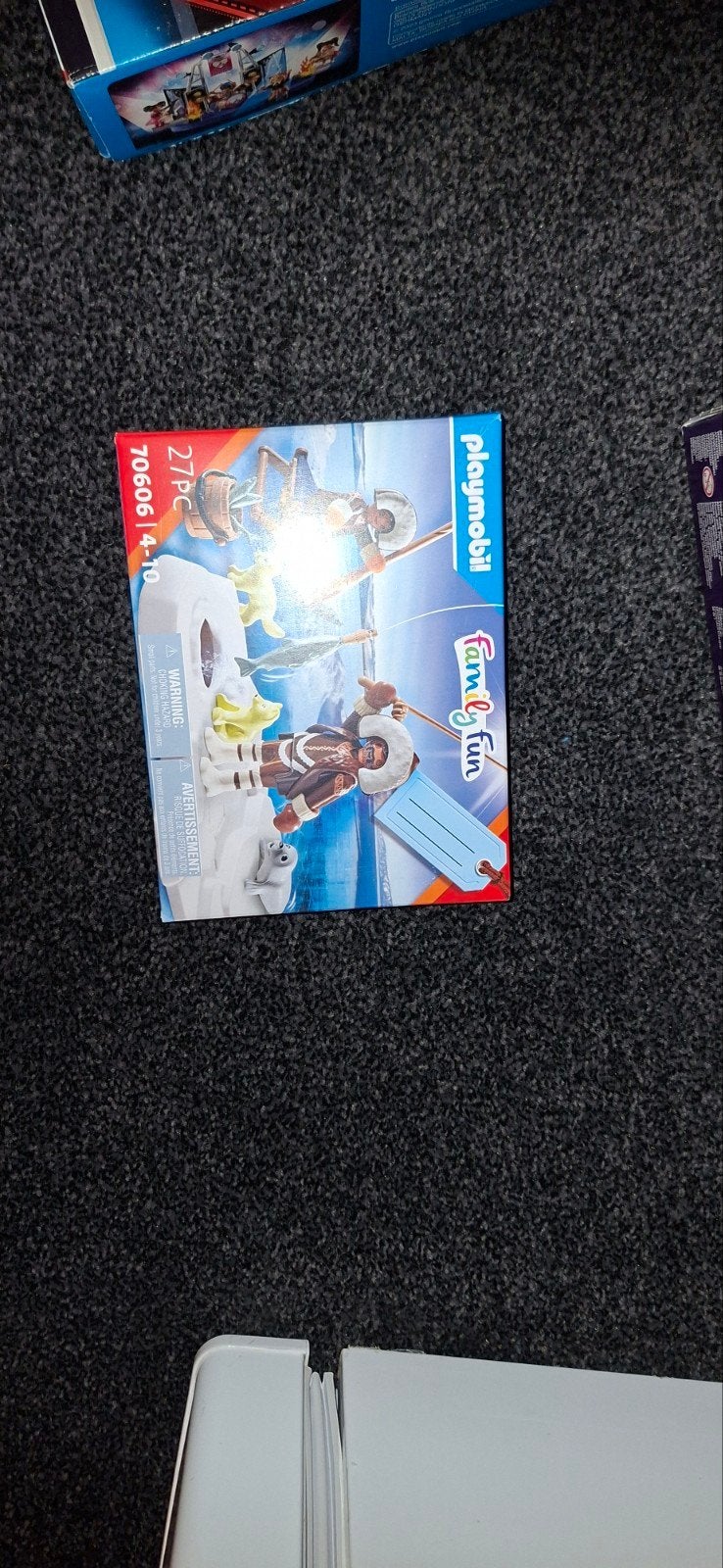 Playmobil Family Fun 70606 - IJsvissen met Eskimo's, Ophalen