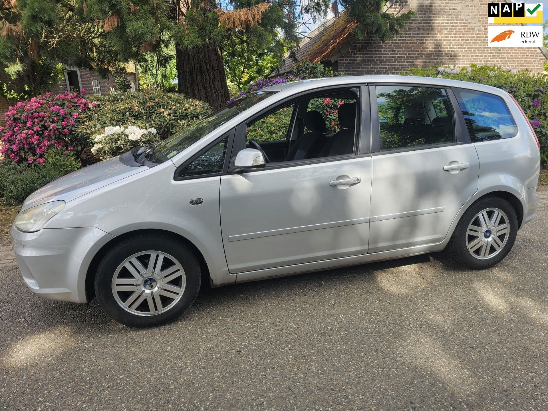 Ford C-Max 1.8-16V Ghia Flexifuel, Auto's, Ford, Voorwielaandrijving, 125 pk, 4 cilinders, Handgeschakeld