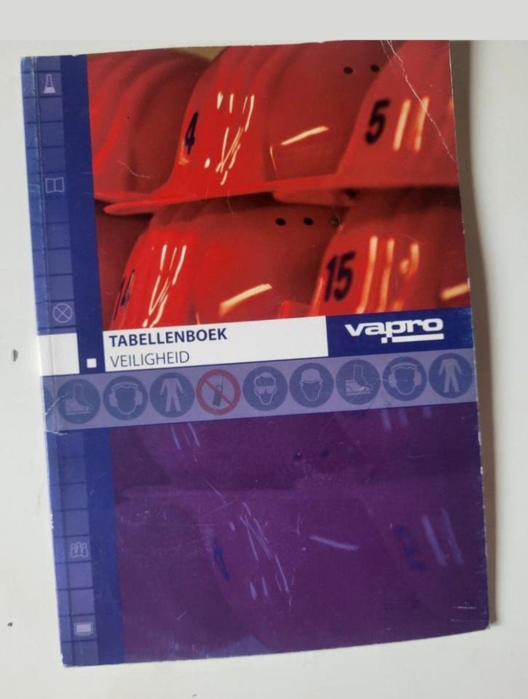 Vapro Tabellenboek Veiligheid - Procesindustrie, Boeken, Gelezen, Vapro, Ophalen of Verzenden, MBO