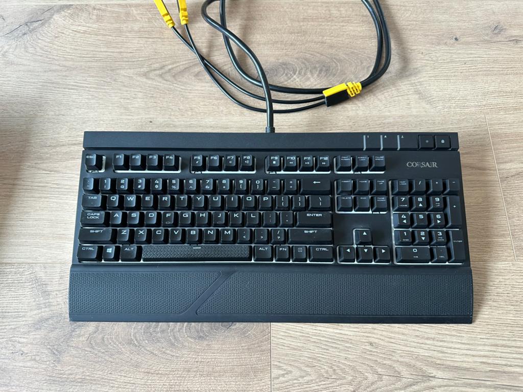 Corsair Strafe RGB Cherry MX Red, Computers en Software, Toetsenborden, Gebruikt, Gaming toetsenbord, Ophalen of Verzenden, Qwerty