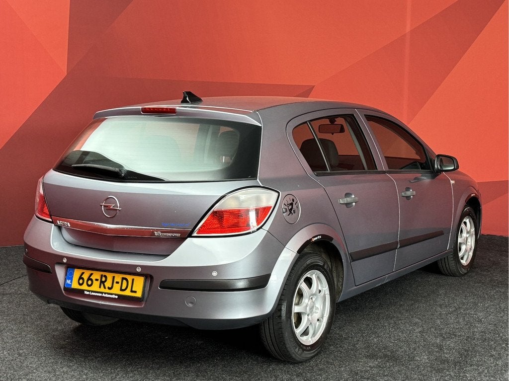 Opel Astra 1.6 Essentia | Airco | PDC | Cruise (bj 2005), Voorwielaandrijving, Gebruikt, 4 cilinders, 1165 kg