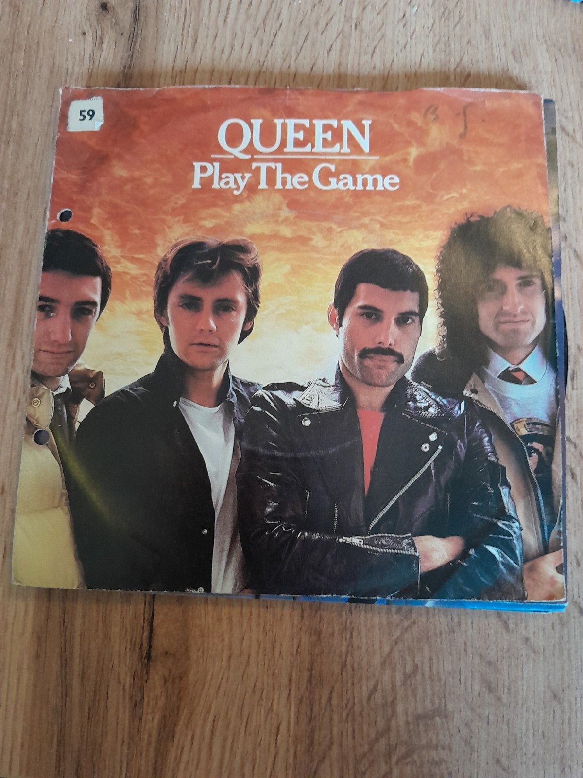 Queen 7inch play the game, Ophalen of Verzenden, Zo goed als nieuw, Pop