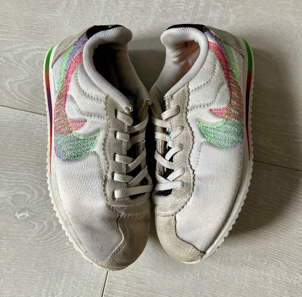 Nike Cortez Kinderen - BE TRUE Limited Edition - Maat 31.5, Gebruikt, Jongen of Meisje, Schoenen, Ophalen of Verzenden