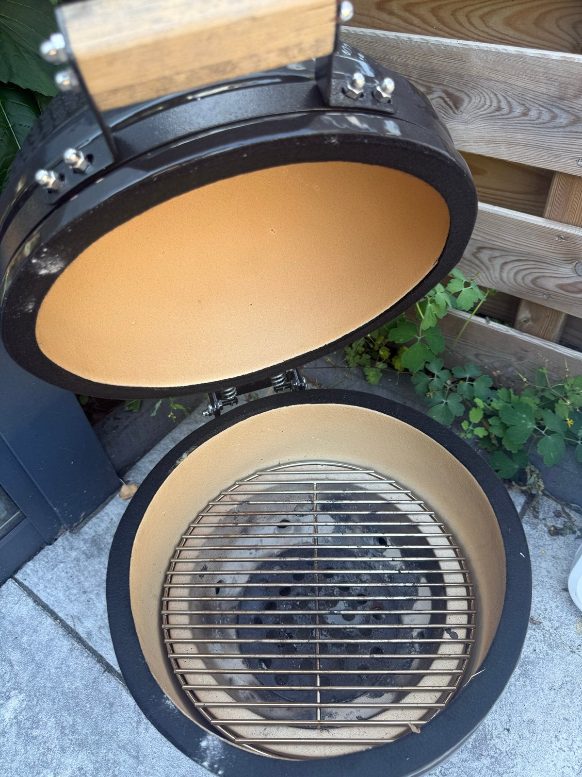 Inferno Kamado BBQ - Zo goed als nieuw, Ophalen, Zo goed als nieuw
