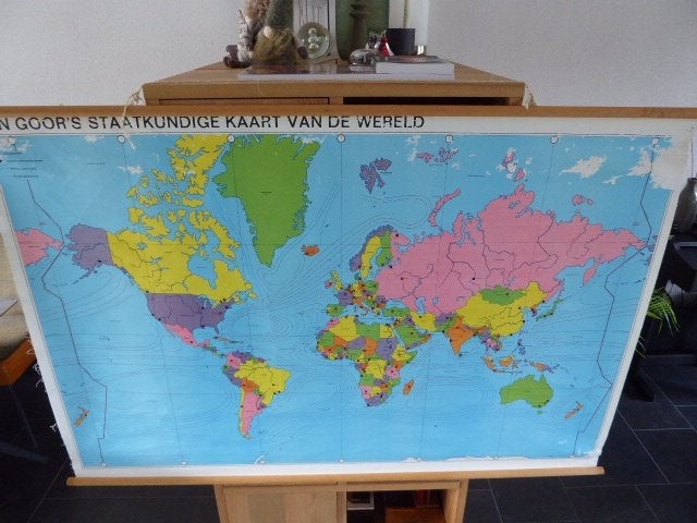 oude schoolkaart van de wereld, Ophalen, Aardrijkskunde