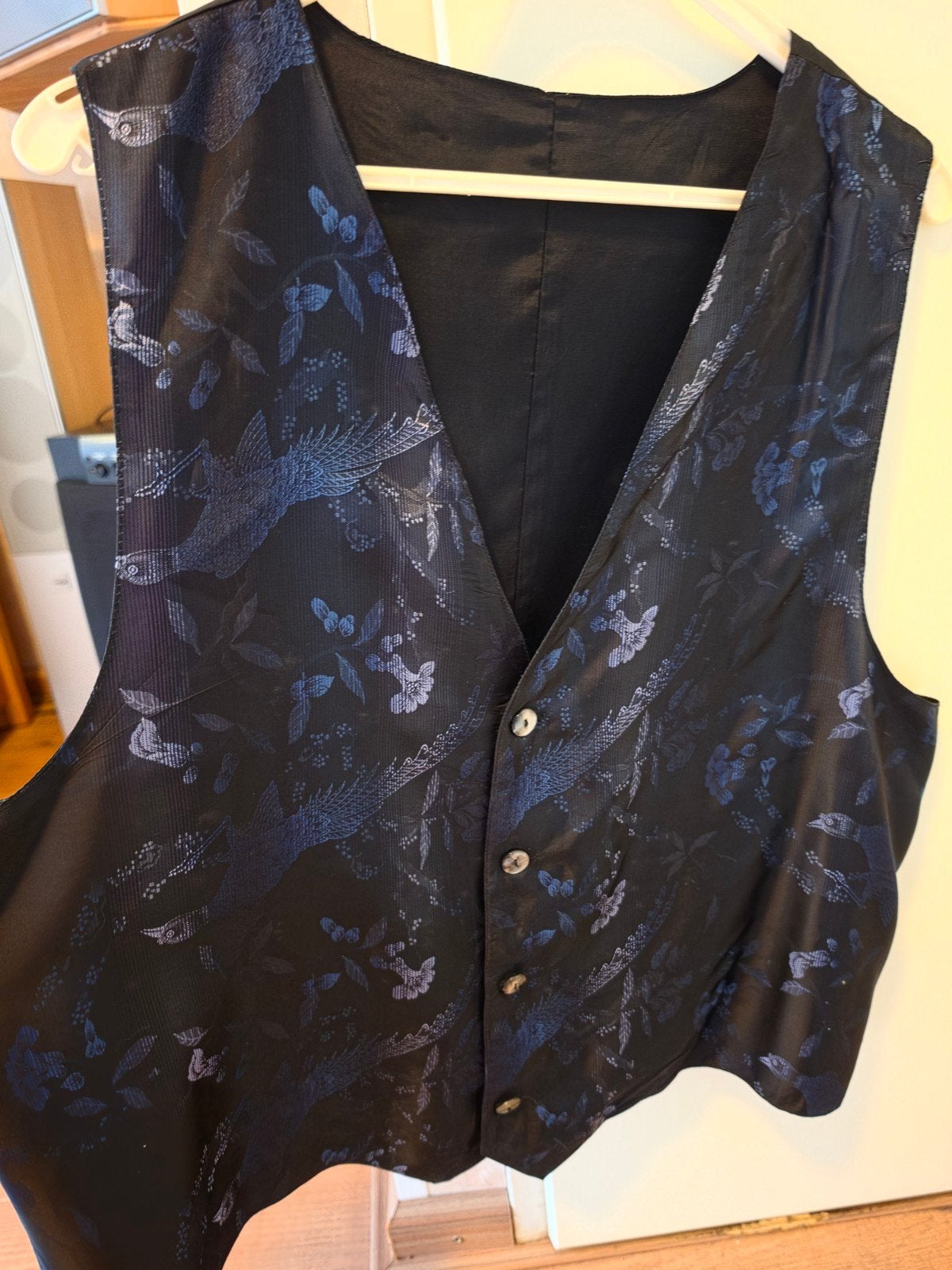 Zwart gilet met blauw patroon, Ophalen of Verzenden, Zo goed als nieuw, Onbekend