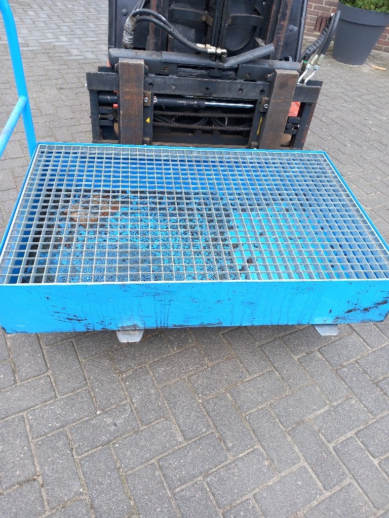 olie op vang bak, Ophalen, Gebruikt
