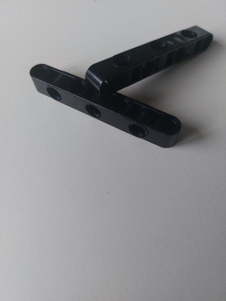2 technic Lego liftarm 1x7 met gaten zwart, Kinderen en Baby's, Speelgoed | Duplo en Lego, Lego, Ophalen of Verzenden, Zo goed als nieuw
