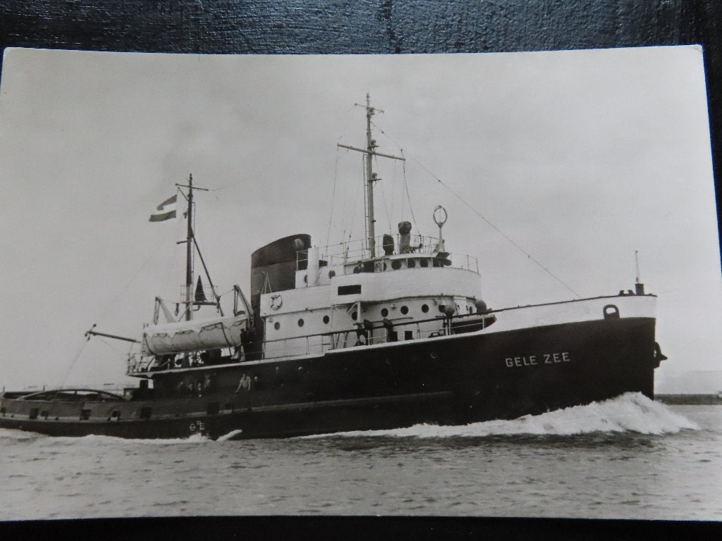 ansichtkaart sleepboot "Gele zee" Smit & co, Verzamelen, Scheepvaart, Ophalen of Verzenden, Gebruikt, Motorboot, Kaart, Foto of Prent