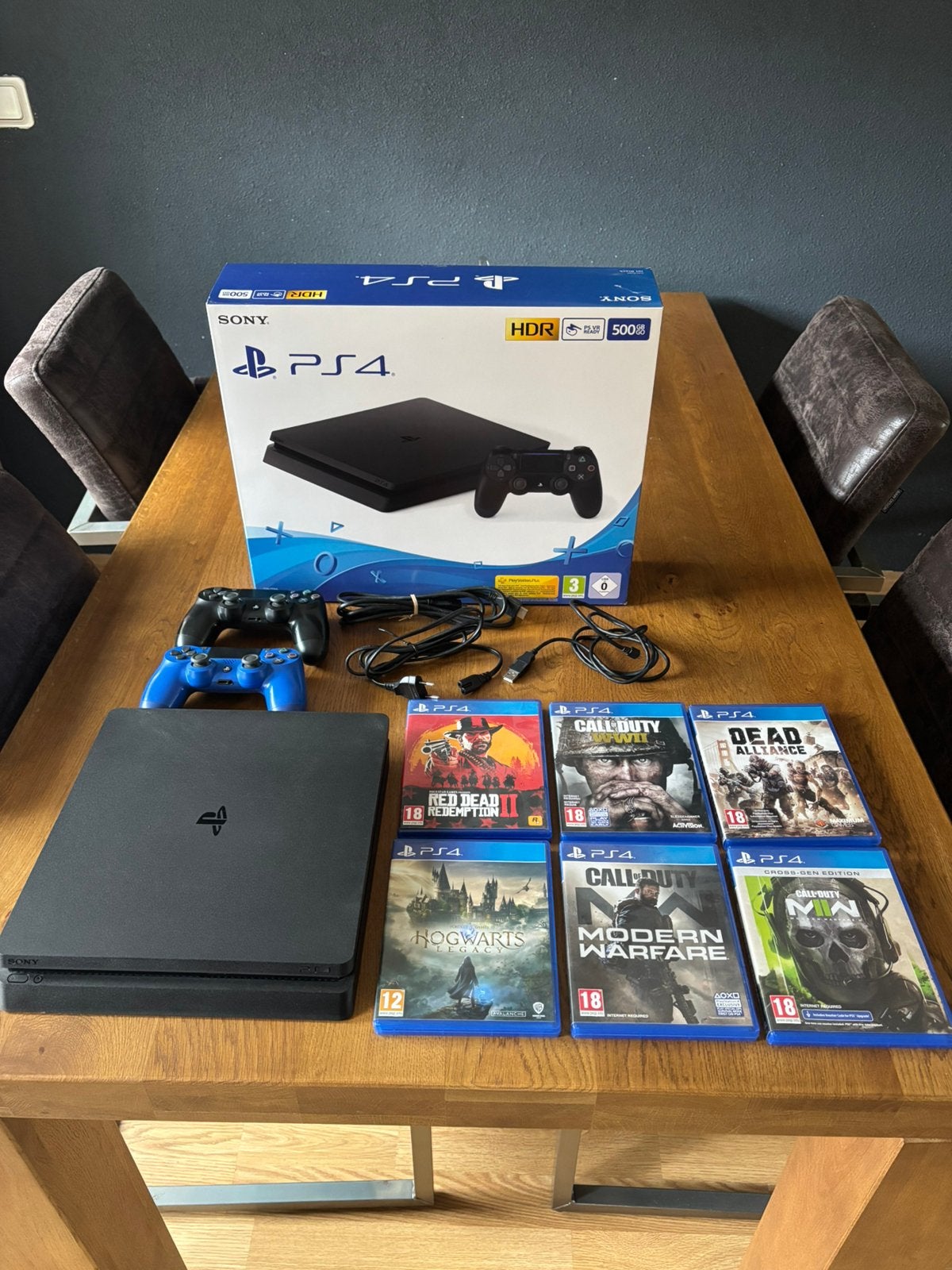 PlayStation 4 Slim 500GB + 2 Controllers + 6 Games, Spelcomputers en Games, Spelcomputers | Sony PlayStation 4, Ophalen, Met 2 controllers