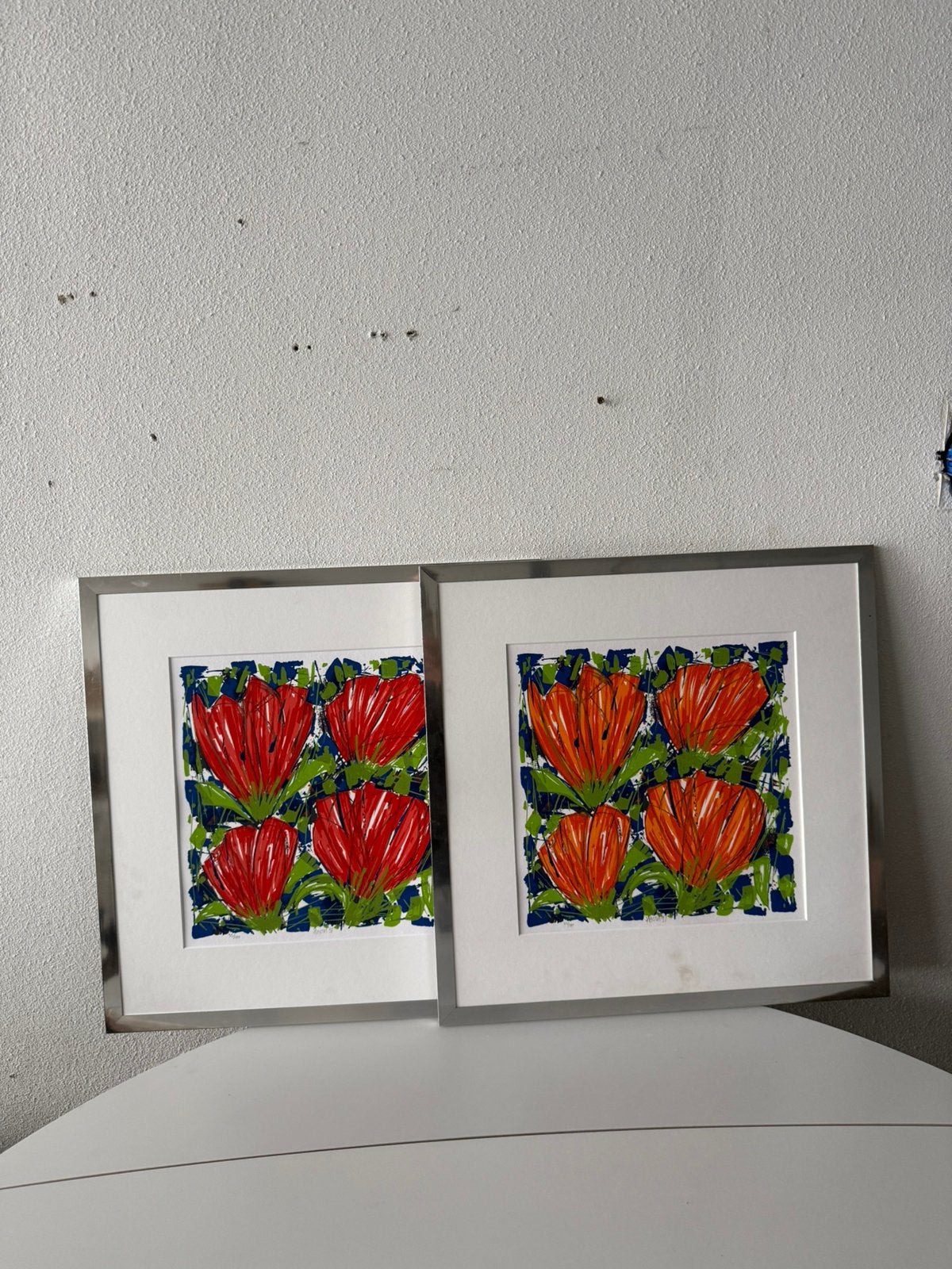 2x Ad van Hassel kleurrijke tulpen gesigneerde zeefdrukken, Verzenden