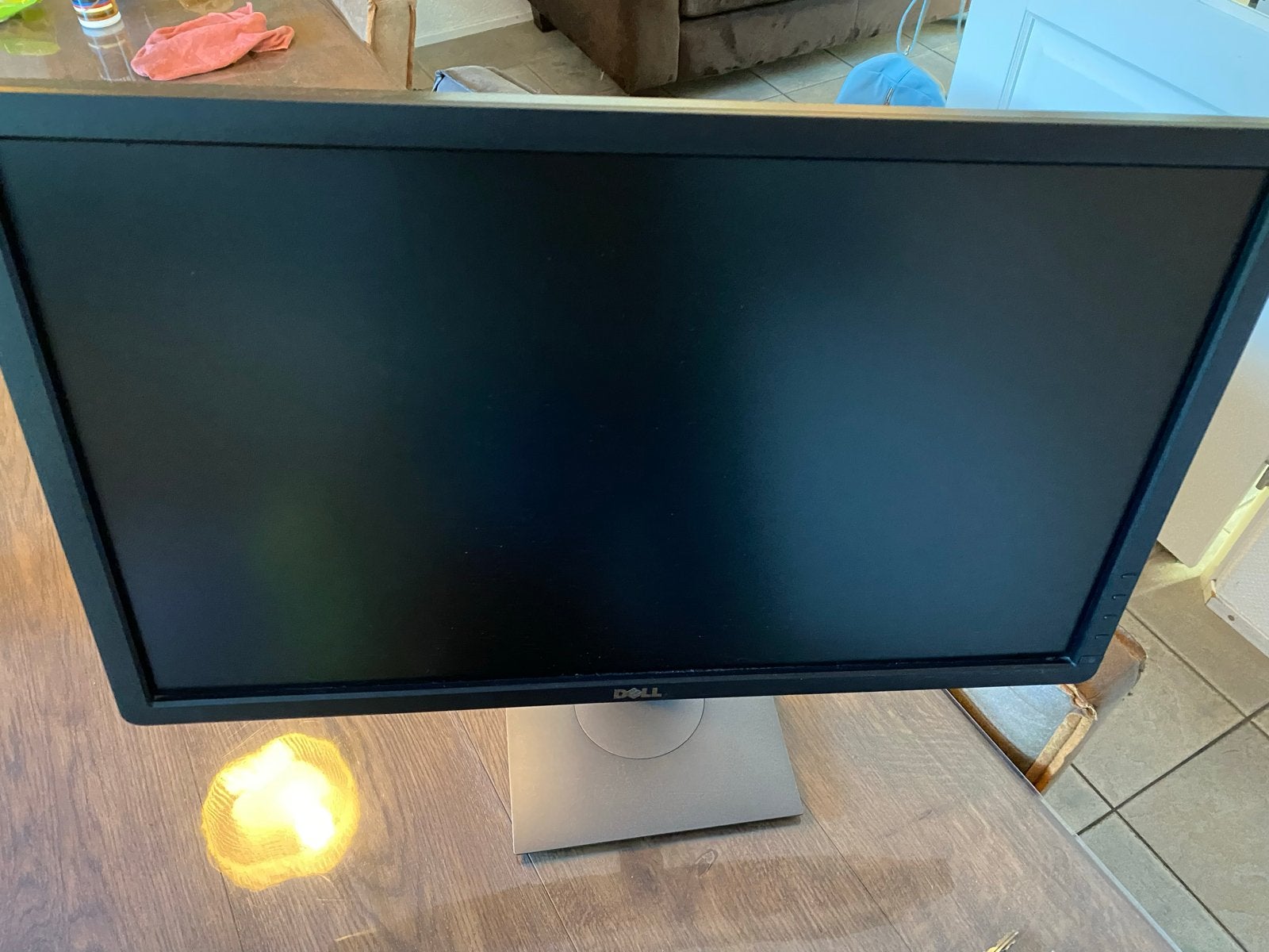 Dell 23 inch monitor - VGA - In hoogte verstelbaar, Ophalen, Gebruikt, VGA, In hoogte verstelbaar
