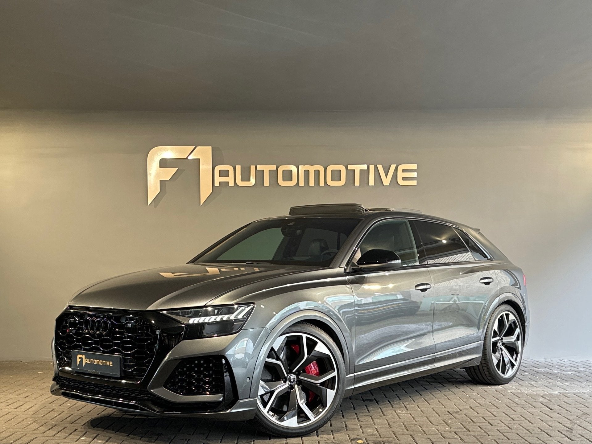Audi RSQ8 4.0 TFSI quattro Pano|Keramisch|HuD|B&O|360Cam|VOL, Auto's, Gebruikt, 600 pk, Leder, Bedrijf