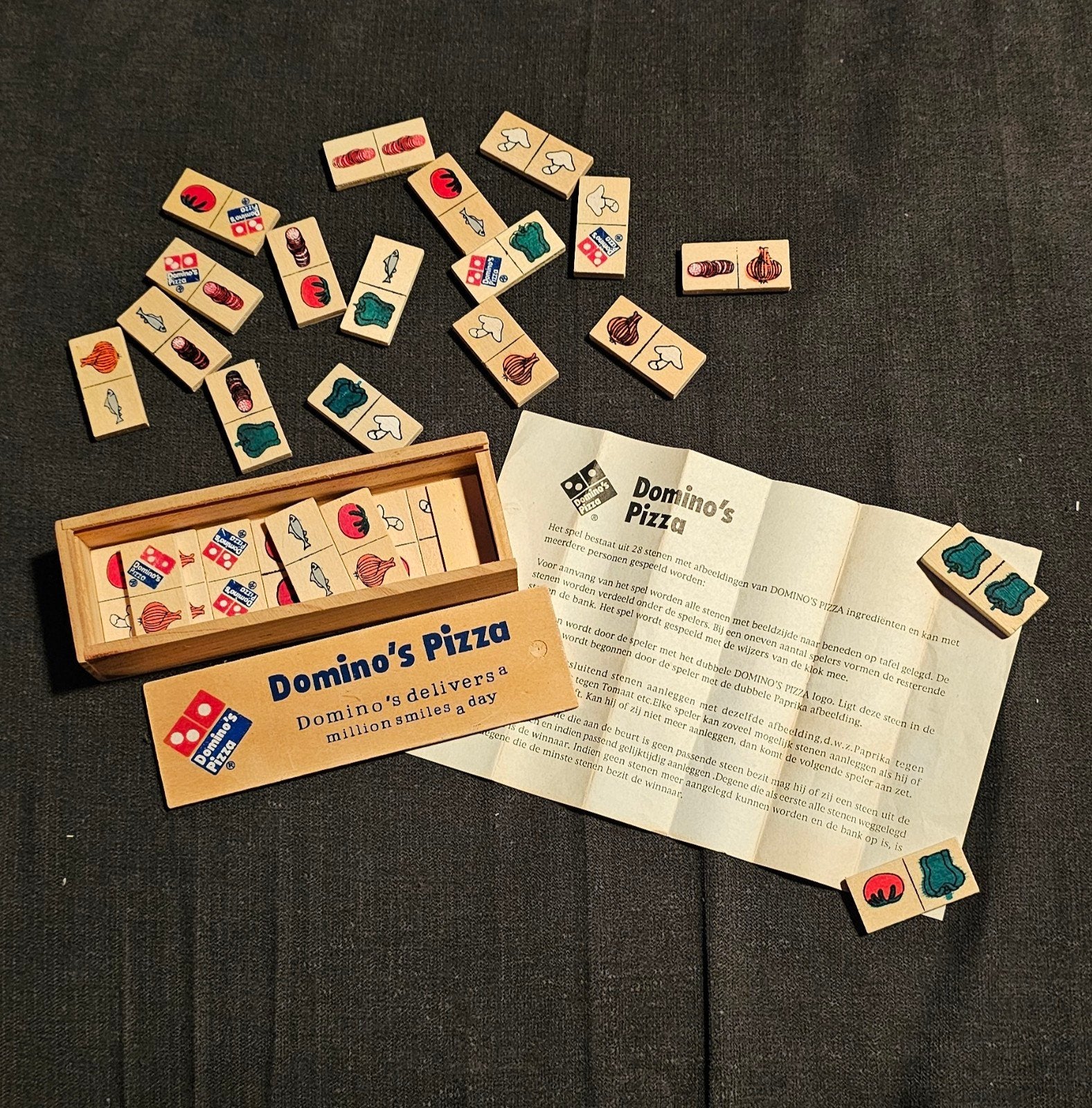Ouderwetse dominos pizza spel, Gebruikt, Ophalen of Verzenden, Drie of vier spelers, Dominos pizza