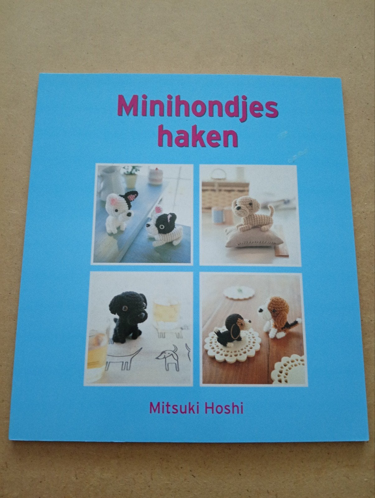 Minihondjes haken - Mitsuki Hoshi, Breien en Haken, Mitsuki Hoshi, Ophalen of Verzenden, Zo goed als nieuw