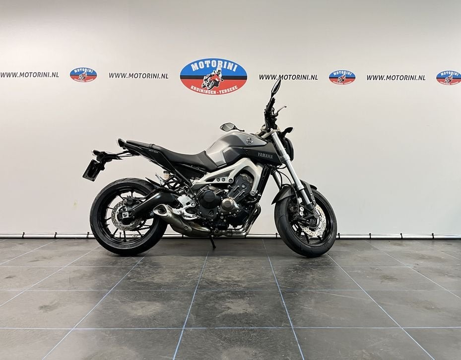 YAMAHA MT 09 ABS (bj 2014) 16,412 km, Motorrijbewijs A, Bedrijf, Meer dan 35 kW, YAMAHA