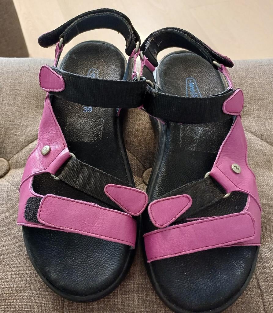 Gloednieuwe Wolky sandalen 39, Ophalen of Verzenden, Nieuw, Overige kleuren, Sandalen of Muiltjes