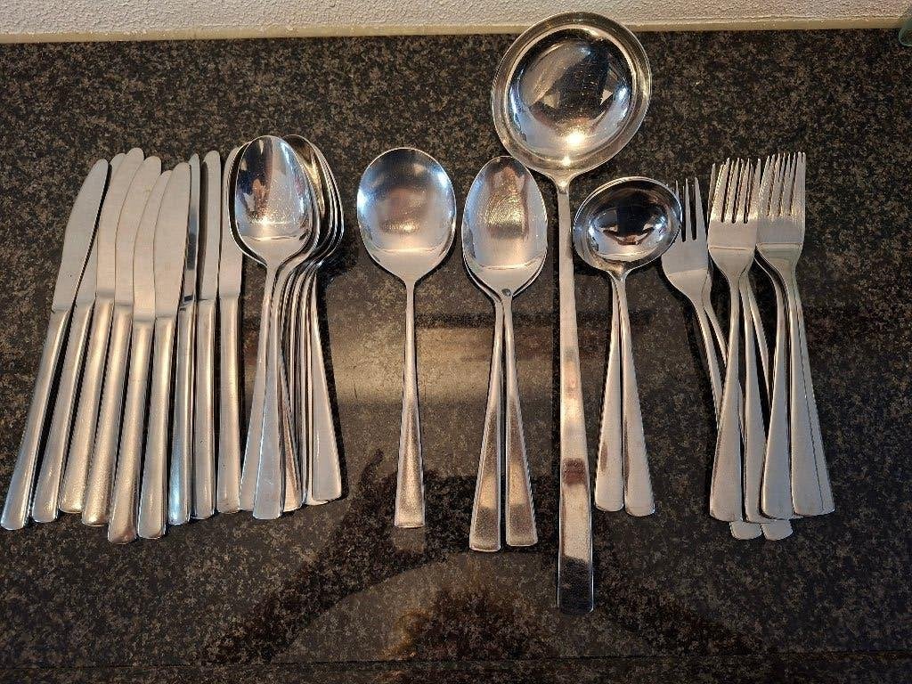 Sola Bestekset RVS - Messen, Vorken, Lepels, Opscheplepels, Gebruikt, Sola, Bestekset, Overige typen