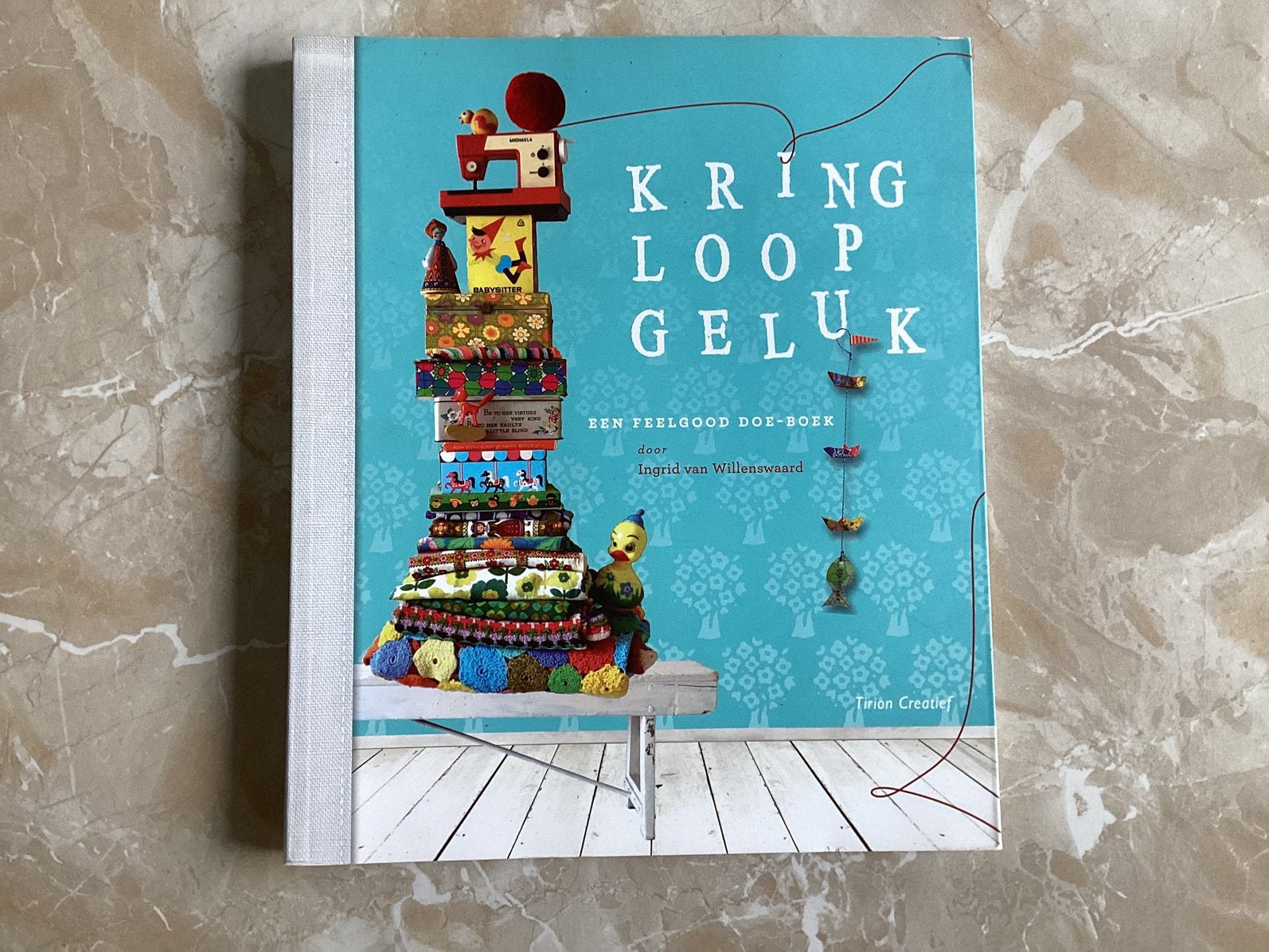 Boek kringloop geluk., Ophalen of Verzenden, Zo goed als nieuw