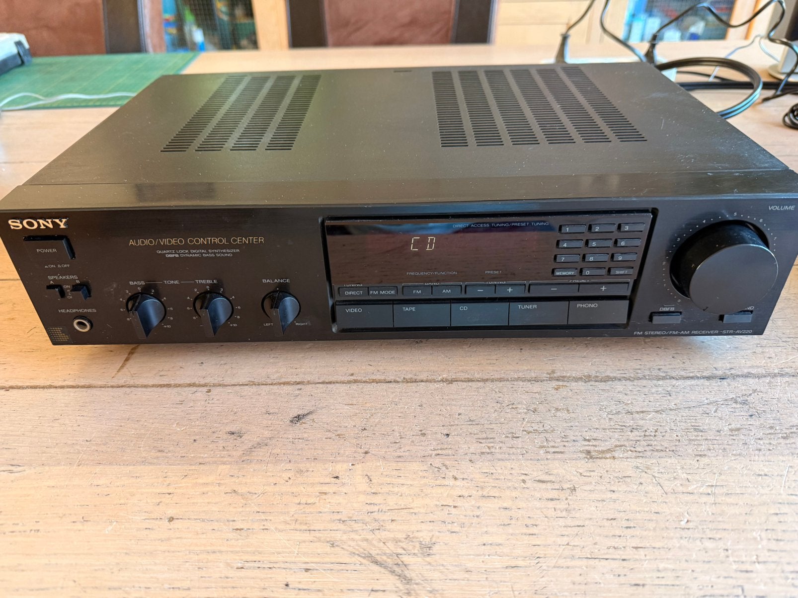 Sony str-av220 receiver zie foto’s, Audio, Tv en Foto, Versterkers en Receivers, Ophalen of Verzenden, Zo goed als nieuw, 60 tot 120 watt