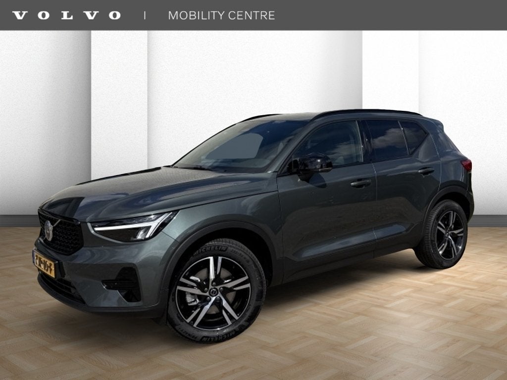 Volvo XC40 2.0 B4 Plus Dark | Trekhaak | H&K Audio | Memory, Auto's, Dealer onderhouden, Gebruikt, 4 cilinders, Origineel Nederlands